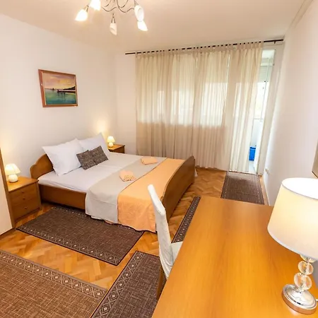 Apartment Geranium Zadar